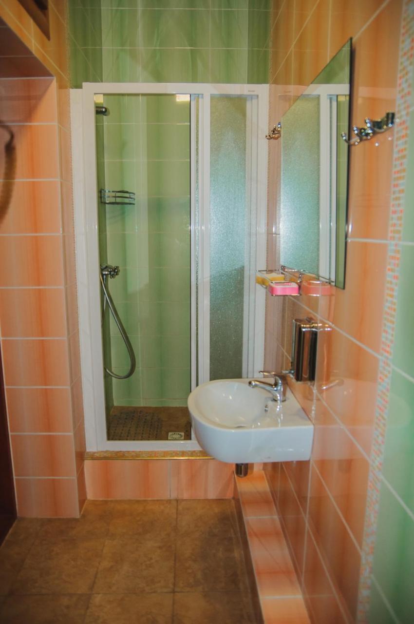 Hostel Stozhary 테르노필 외부 사진